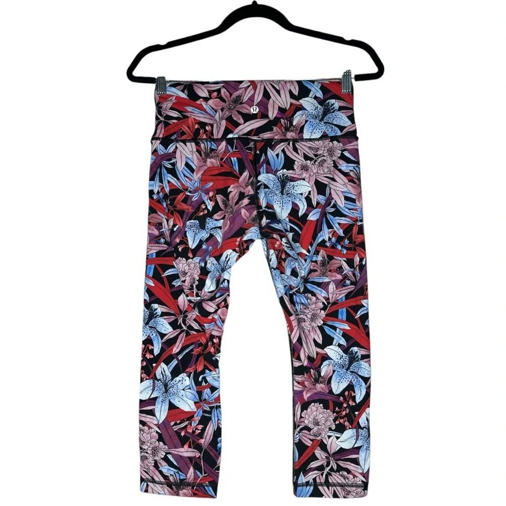 Lululemon Crop Leggings Lush Lillies Size 8